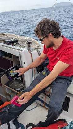 edgehog-train-anywhere-anytime-boat-plotter4